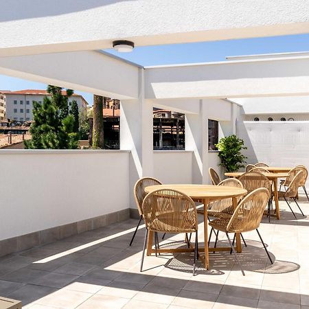 Limehome Oviedo Calle Postigo Bajo Bagian luar foto