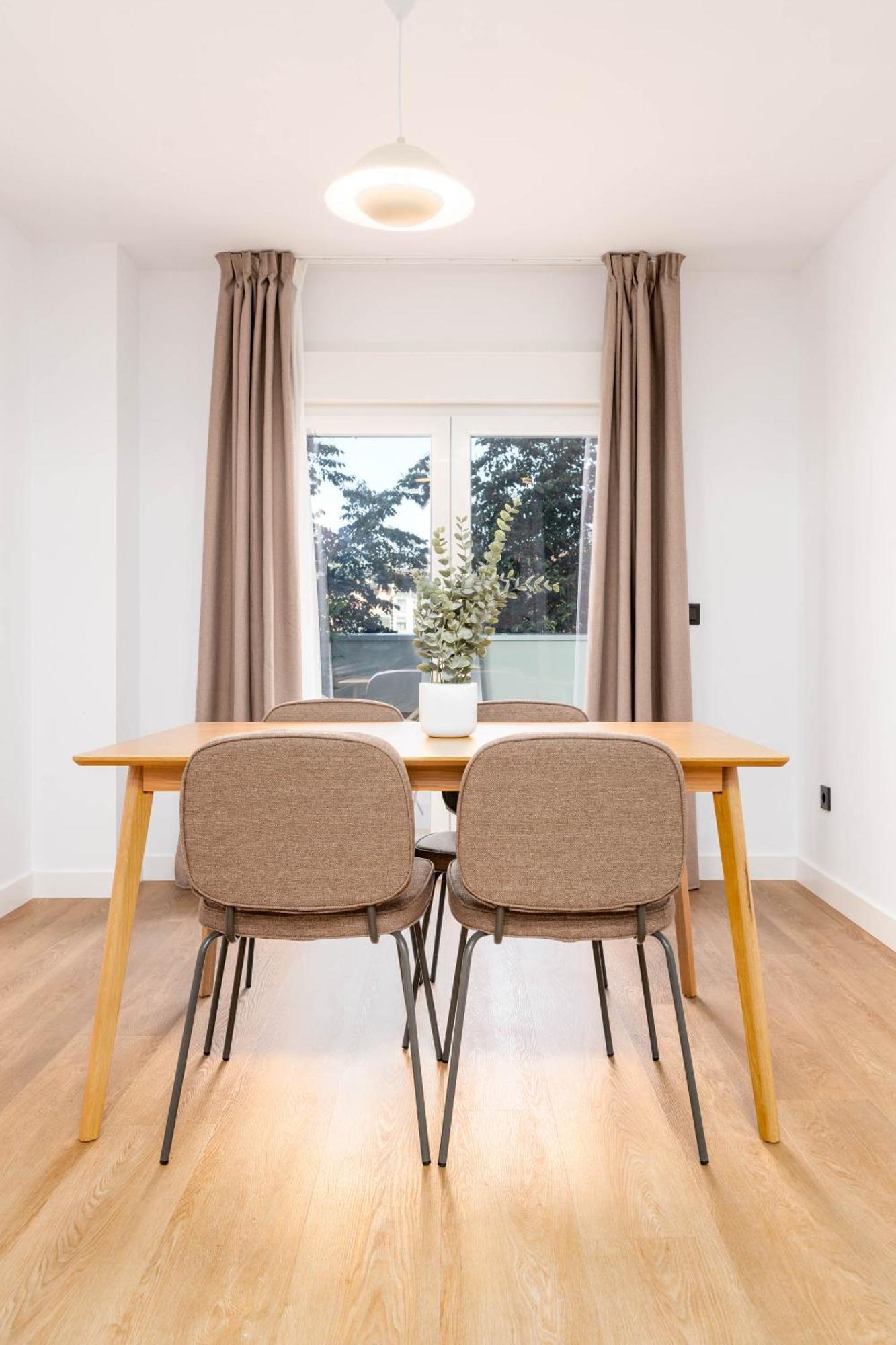 Limehome Oviedo Calle Postigo Bajo Ruang foto