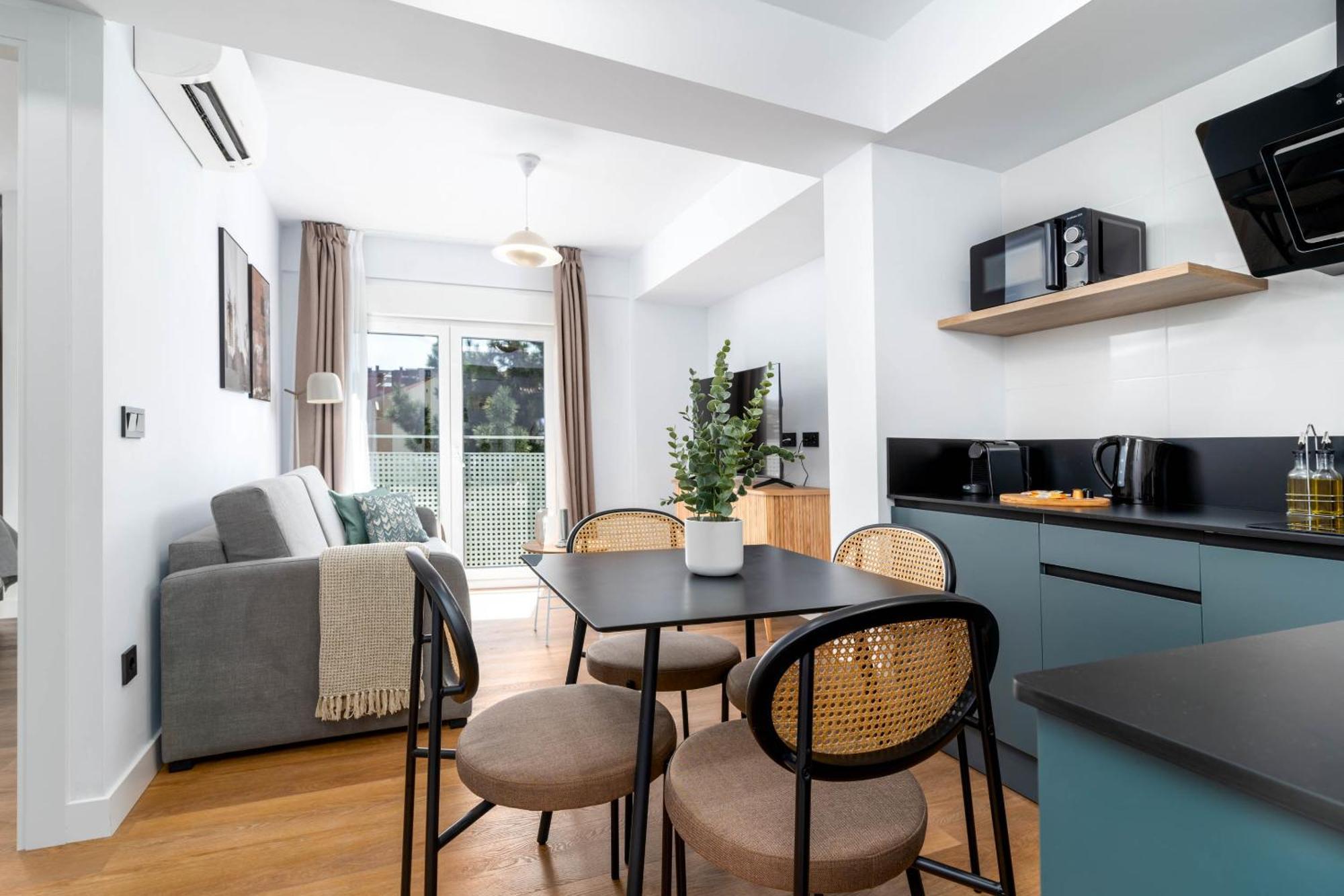 Limehome Oviedo Calle Postigo Bajo Bagian luar foto